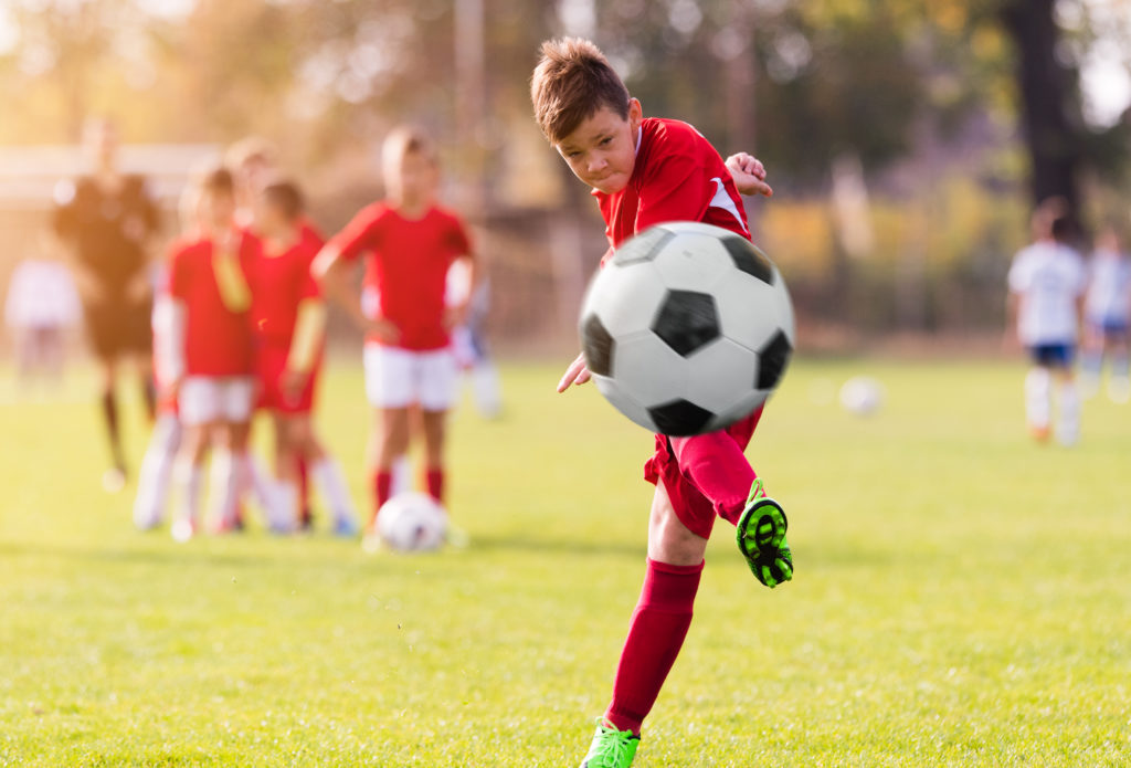 即解決 サッカーで子どもの自信がない原因と改善策を詳しく解説